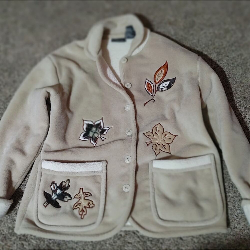 Outbrook Women’s khaki Fleece leaves jacket, large, very soft